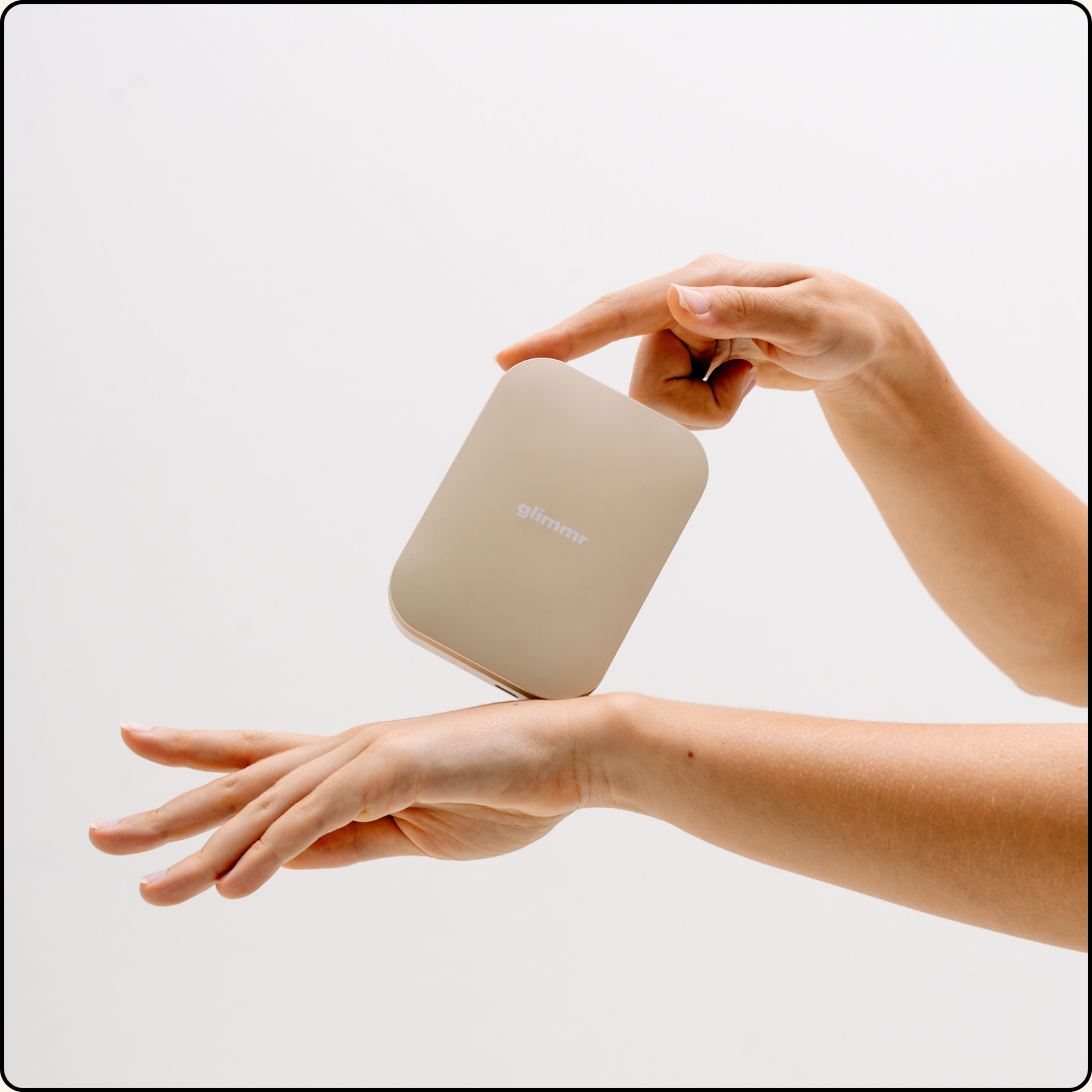 Aura 2-in-1 LED Mirror & Power Bank